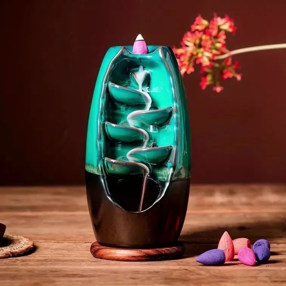 None Other - NEW! Elegant Ceramic Back Flow Incense Burner with 10 Back Flow Random Cones!
